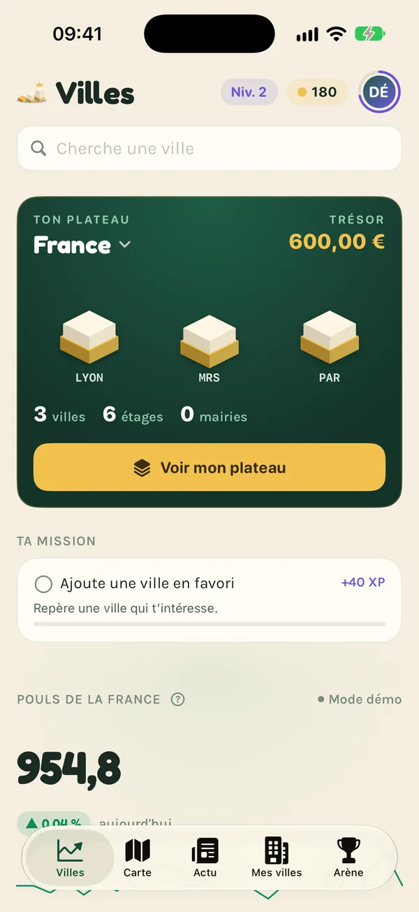 Towndom on iPhone: the Towns tab, your France board, 3 towns, a €600 treasury